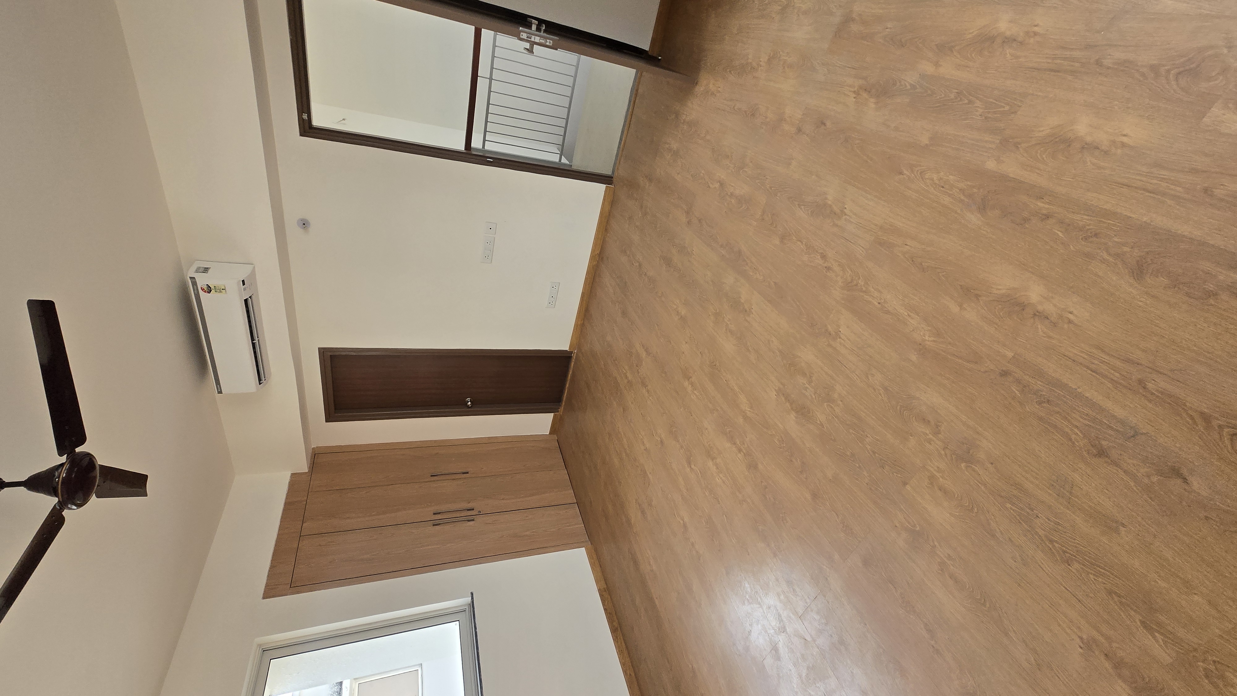 4 BHK + Servant Room Villa For Sale in Godrej Golf Link Villas