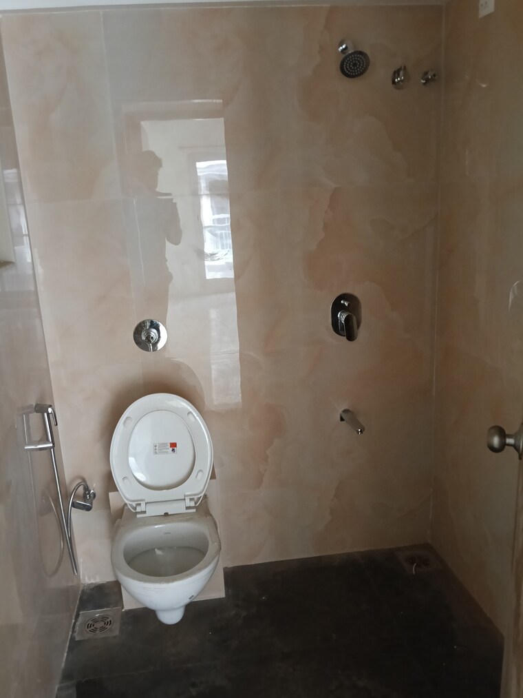 Bathroom, new-saket-apartment 3 Bedroom 1131 Sq.Ft. Apartment In Santacruz West Mumbai 9441484