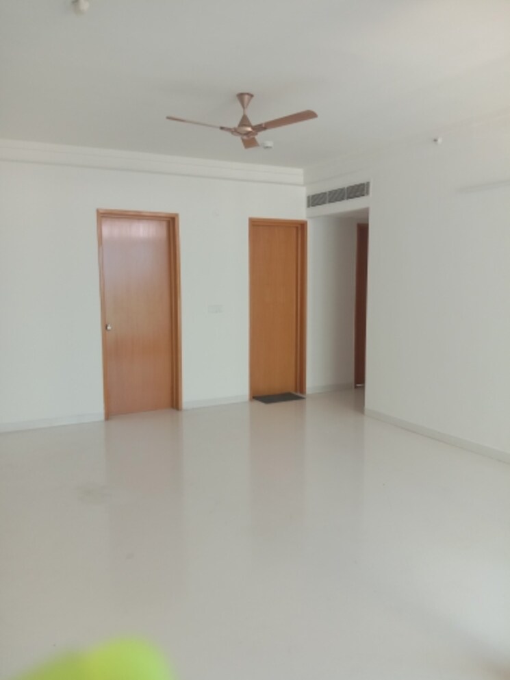 Room, mantri-pinnacle 3 Bedroom 1800 Sq.Ft. Apartment In Hulimavu Bangalore 9441516