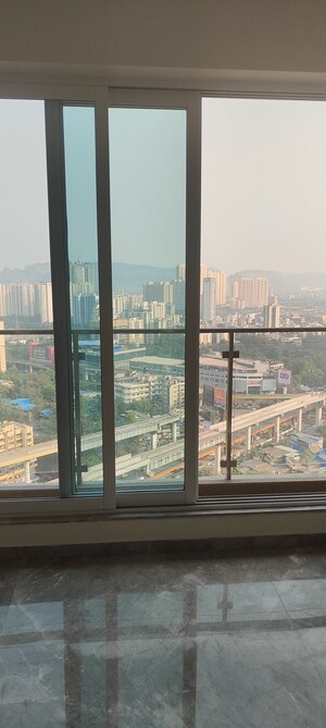 Balcony in 3.5 BHK Apartment at Thane West – for Rent