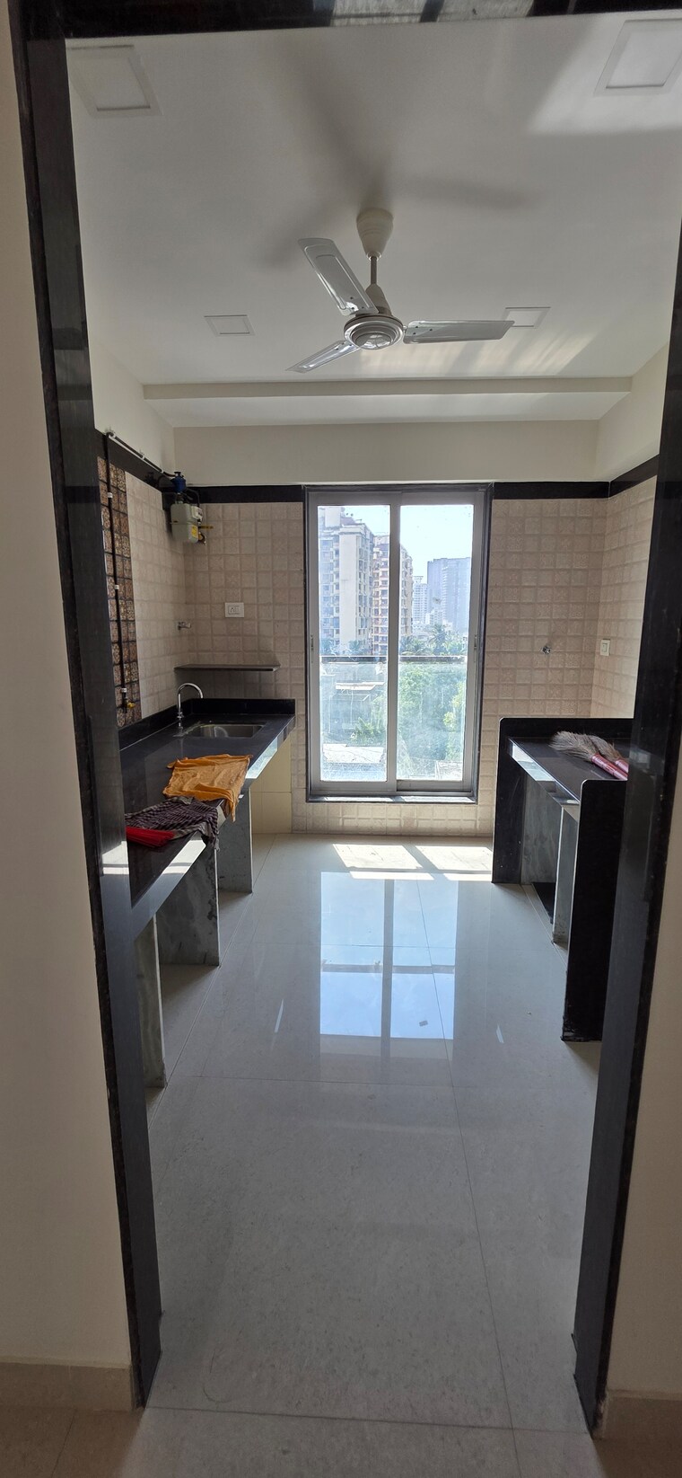 Kitchen, triumph-tower 2 Bedroom 765 Sq.Ft. Apartment In Malad West Mumbai 9441510