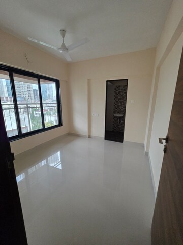 Furnished Amenities in 2 BHK Apartment at Chandak 34 Park Estate D Wing, Goregaon West – for Rent