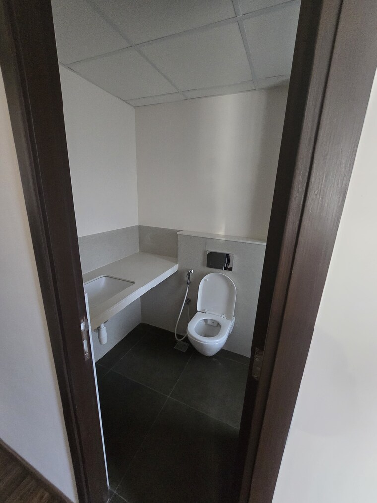 Bathroom, piramal-vaikunth 2 Bedroom 708 Sq.Ft. Apartment In Balkum Pada Thane 9441522