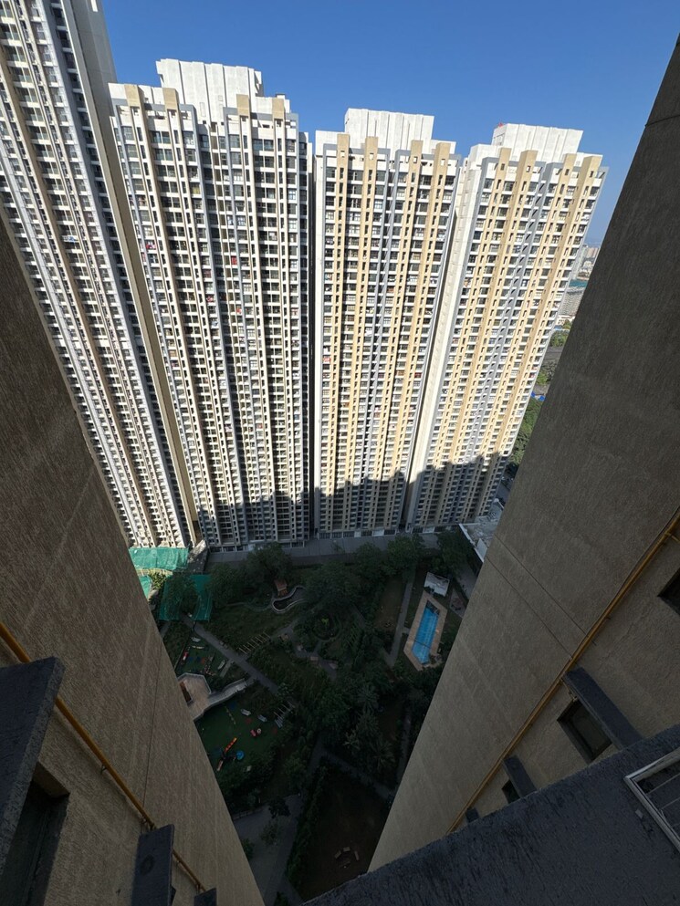 Balcony, raymond-ten-x-habitat 2 Bedroom 635 Sq.Ft. Apartment In Pokhran Road No Two Thane 9441553