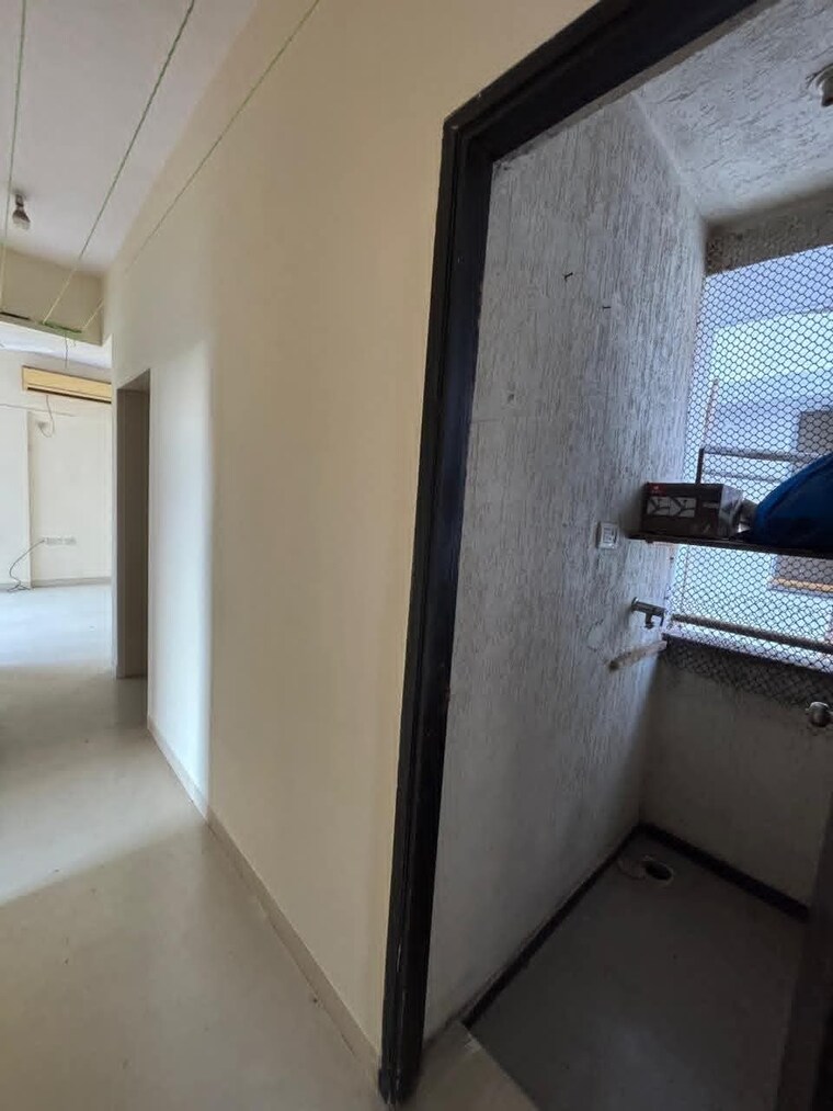 Balcony, lodha-paradise 2 Bedroom 900 Sq.Ft. Apartment In Majiwada Thane 9441569