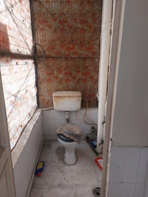 Bathroom in 2 BHK Builder Floor at Lajpat Nagar 4 – for Rent
