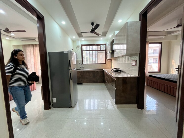 Kitchen, hong-kong-bazaar 2 Bedroom 1655 Sq.Ft. Builder Floor In Sector 56 Gurgaon 9441627