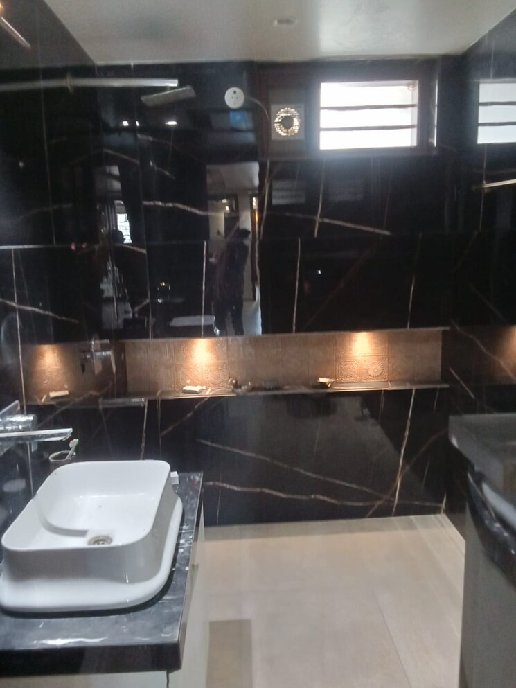 Kitchen, puri-kohinoor-emporium 3 Bedroom 250 Sq.Yd. Apartment In Sector 89 Faridabad 9441631