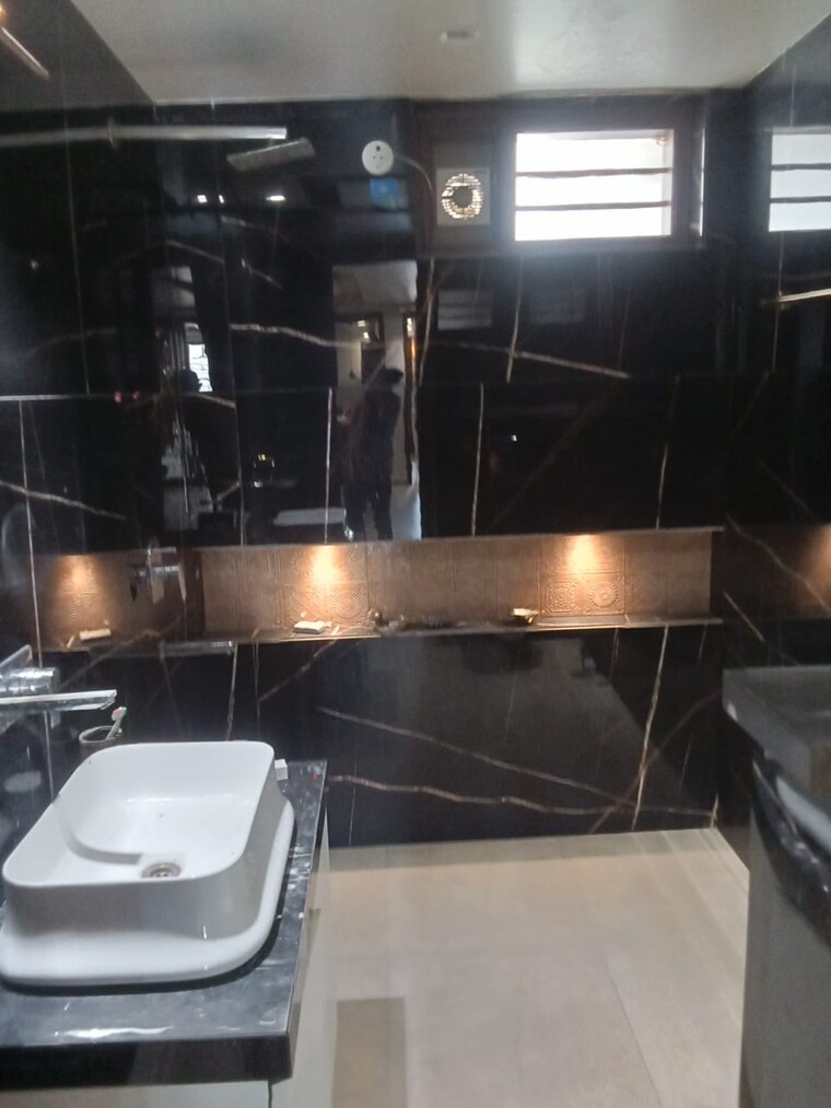 Kitchen, puri-kohinoor-emporium 3 Bedroom 250 Sq.Yd. Apartment In Sector 89 Faridabad 9441631