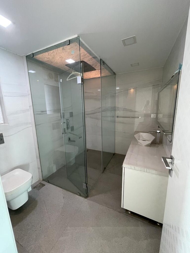 Bathroom, suraj-ocean-star-1 4 Bedroom 1736 Sq.Ft. Apartment In Prabhadevi Mumbai 9441635