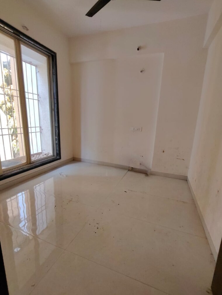 Room, kalyan west 2 Bedroom 1100 Sq.Ft. Apartment In Kalyan West Thane 9441753