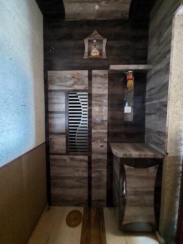 Furnished Amenities in 2 BHK Apartment at Kalyan West – for Rent