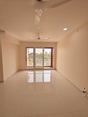 Room in 3.5 BHK Apartment at Moreshwar 19 East, Nerul – for Rent