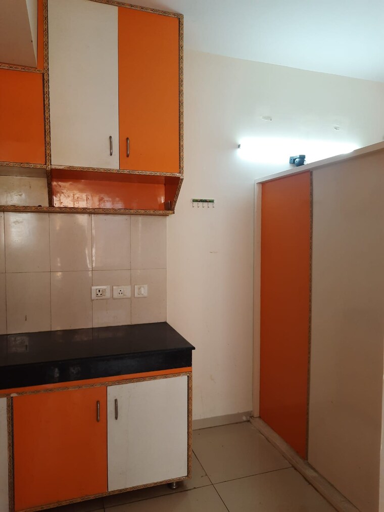 Kitchen, wave-dream-homes 1 Bedroom 578 Sq.Ft. Apartment In Wave City Ghaziabad 9441803