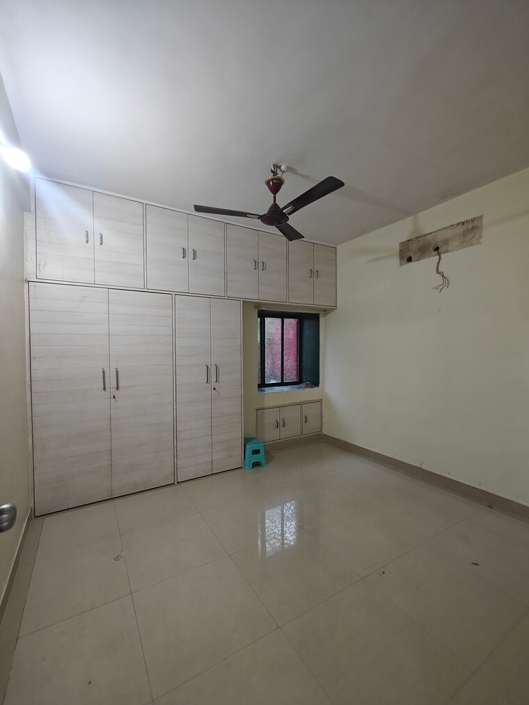 Bathroom, shantiniketan-chs-nerul 3 Bedroom 1550 Sq.Ft. Apartment In Nerul Navi Mumbai 9441810
