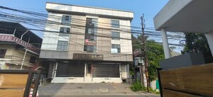  Shop – Exterior View View at Thevara - for Rent