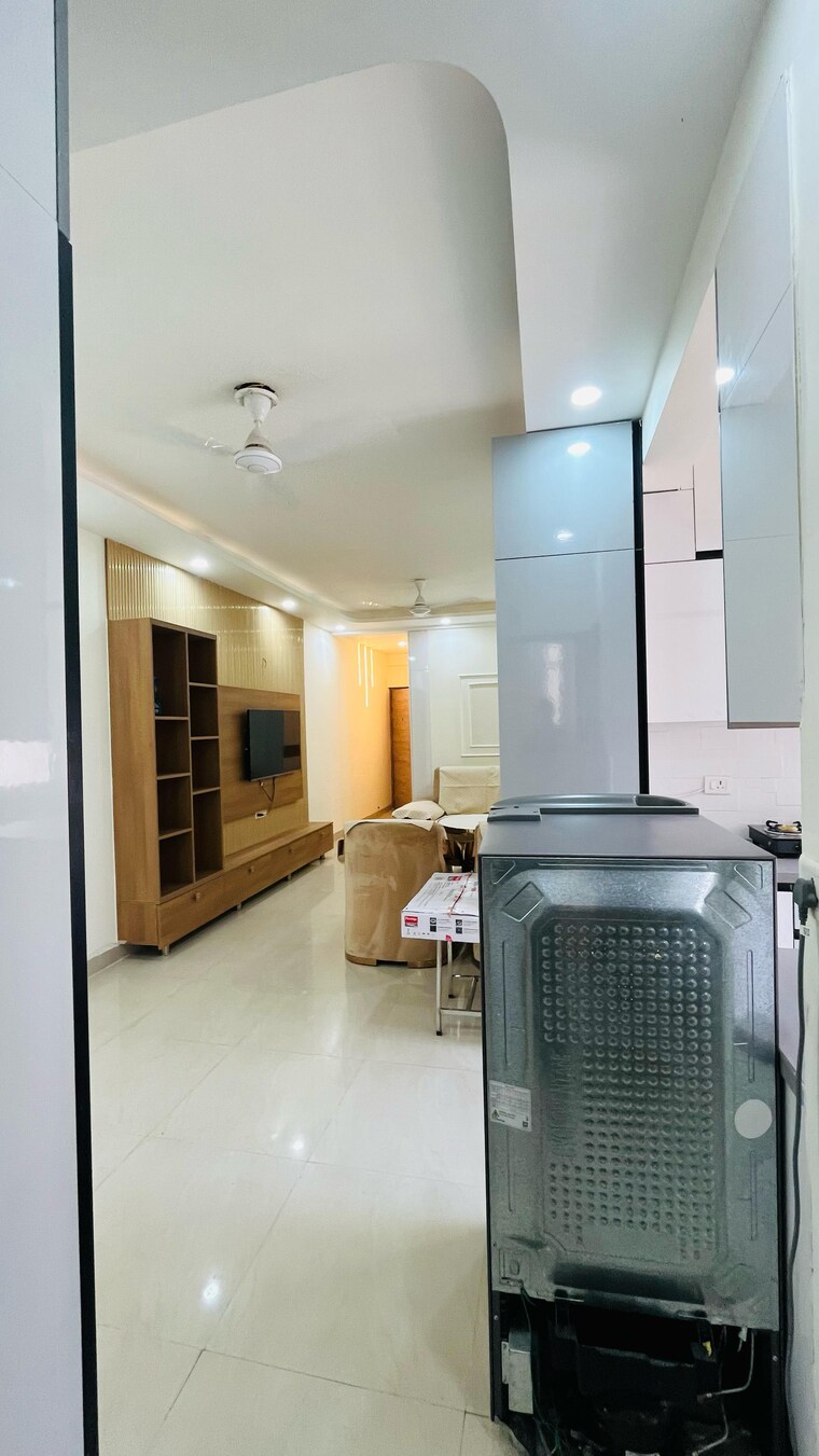 Bathroom, suncity-avenue-76 2 Bedroom 735 Sq.Ft. Apartment In Sector 76 Gurgaon 9441843