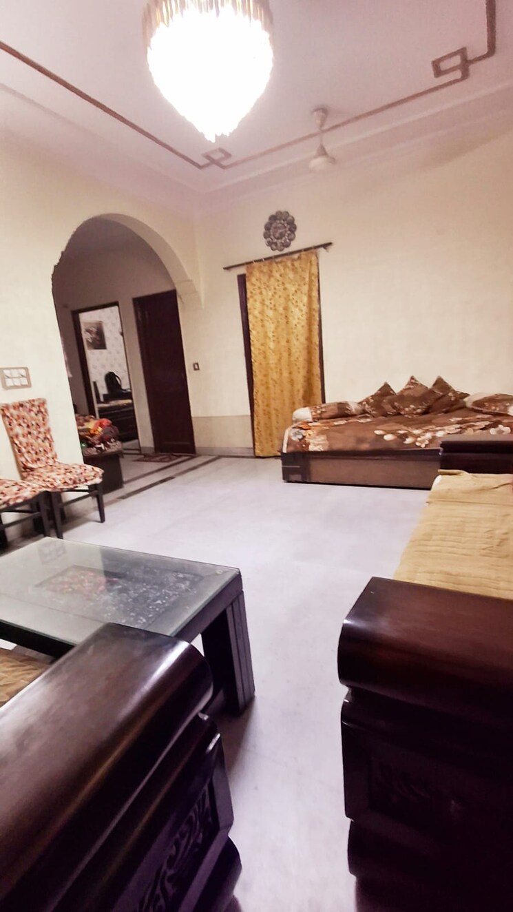 Living Room, palam-vihar-residents-association 2 Bedroom 1640 Sq.Ft. Builder Floor In Palam Vihar Gurgaon 9441889