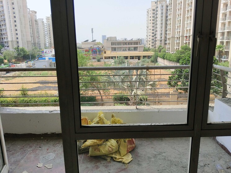 Balcony, raheja-vedaanta 3 Bedroom 1833 Sq.Ft. Apartment In Sector 108 Gurgaon 9441906