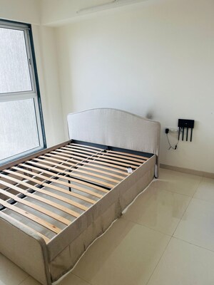 2 BHK Apartment For Rent in Lodha Parkside, Worli