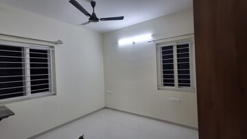 Room in 3 BHK Apartment at Rajapushpa Provincia, Narsingi – for Rent