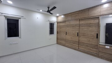 Room in 3 BHK Apartment at Rajapushpa Provincia, Narsingi – for Rent