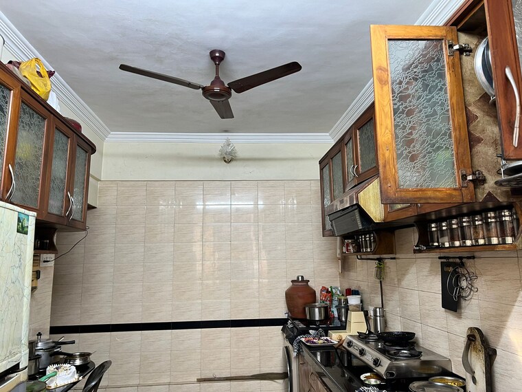 Gym, raj-paradise-b-wing-chs-ltd 2 Bedroom 902 Sq.Ft. Apartment In Andheri East Mumbai 9442017