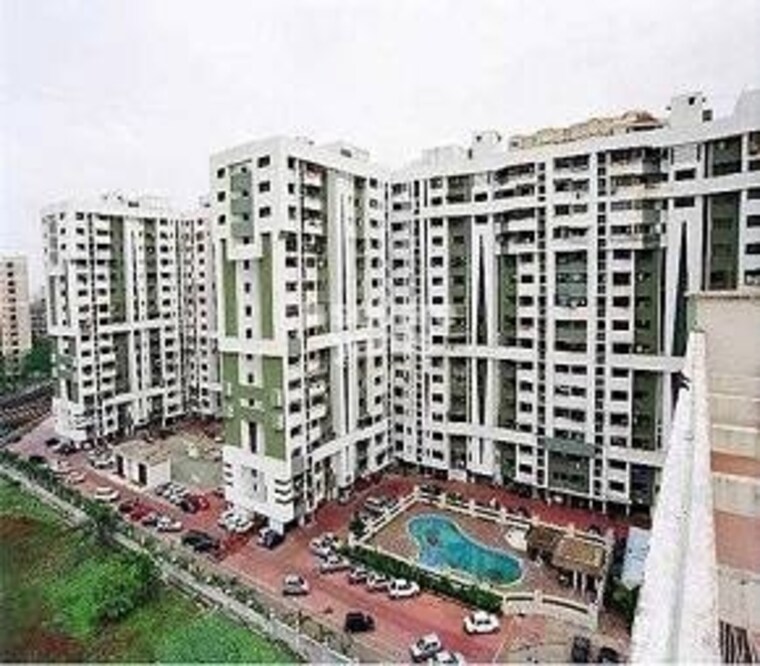 Exterior View, royal-classic-co-op-society 2 Bedroom 1010 Sq.Ft. Apartment In Andheri West Mumbai 9442057