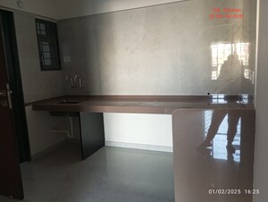 Room in 2 BHK Apartment at Ten United Athashri, Dhanori – for Rent