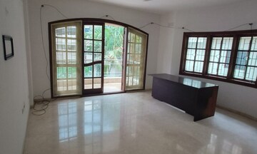 Room in 3 BHK Apartment at Vitrose Elanza, Halasuru – for Sale