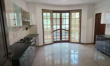 Room in 3 BHK Apartment at Vitrose Elanza, Halasuru – for Sale