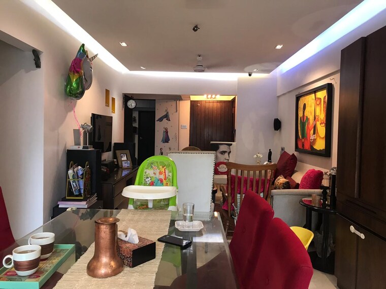 Living Room, royal-classic-co-op-society 3 Bedroom 1550 Sq.Ft. Apartment In Andheri West Mumbai 9442096