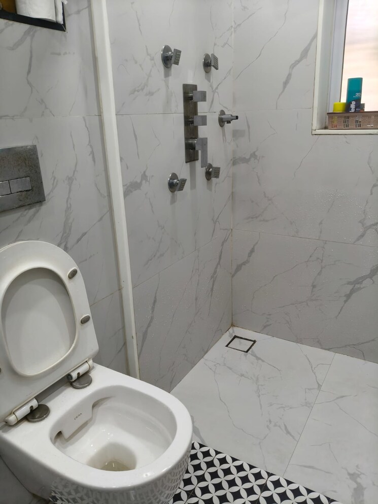 Bathroom, shrikrishna-silver-springs 1 Bedroom 415 Sq.Ft. Apartment In Vile Parle East Mumbai 9442127
