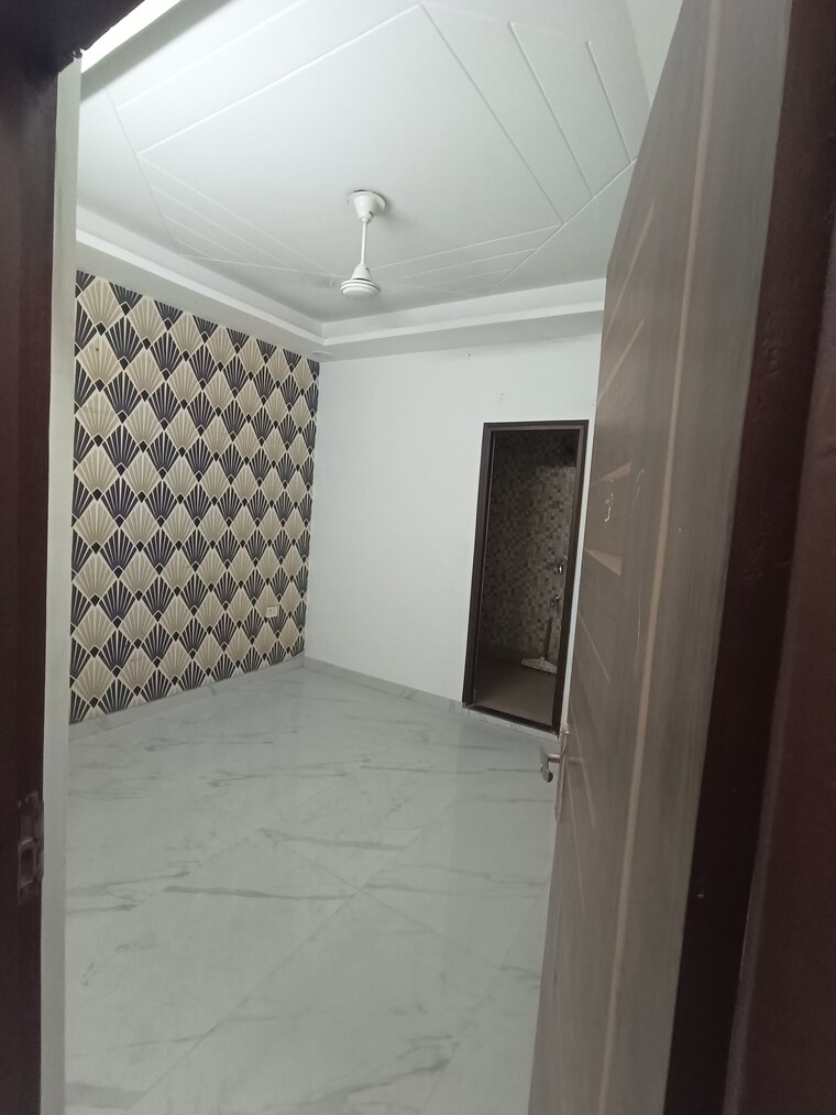 Bathroom, new colony 2 Bedroom 650 Sq.Ft. Builder Floor In New Colony Gurgaon 9442274
