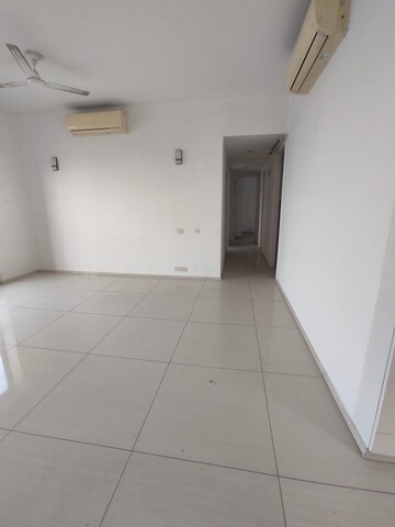 Bathroom in 3 BHK Apartment at Ireo Skyon, Sector 60 – for Rent