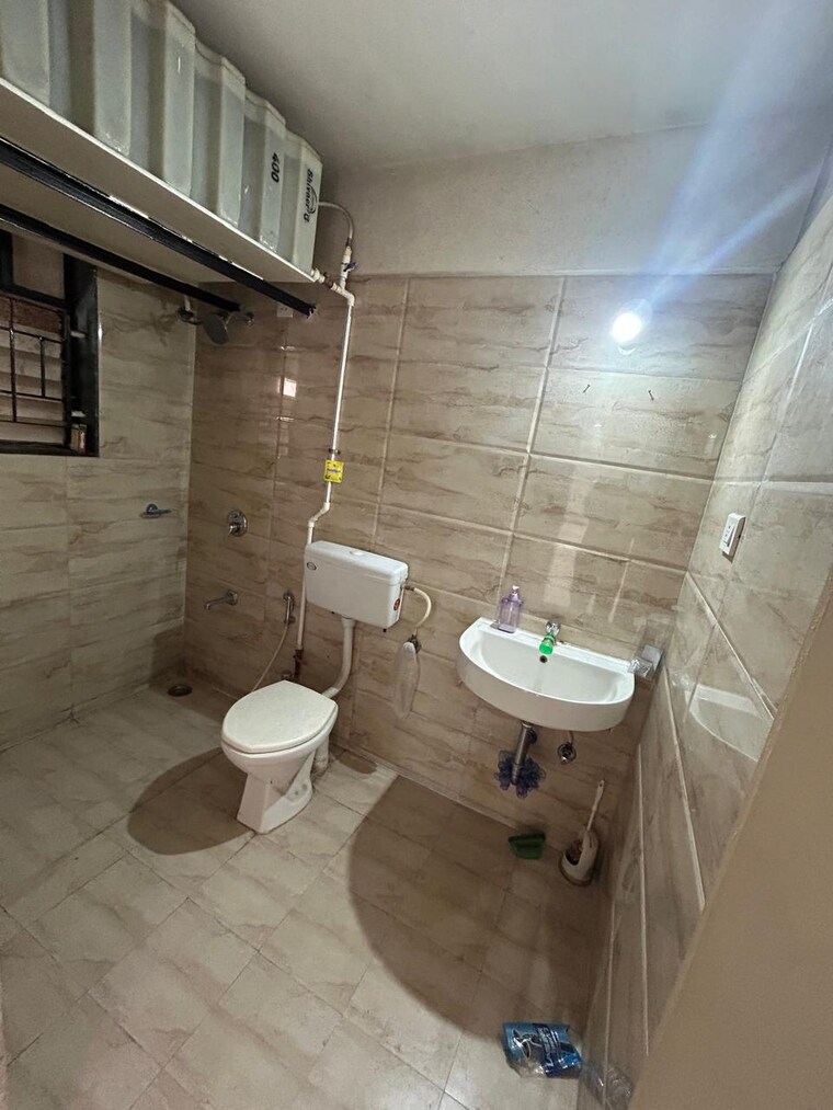 Bathroom, dsk-meghmalhar-phase-i 2 Bedroom 935 Sq.Ft. Apartment In Sinhagad Road Pune 9442340
