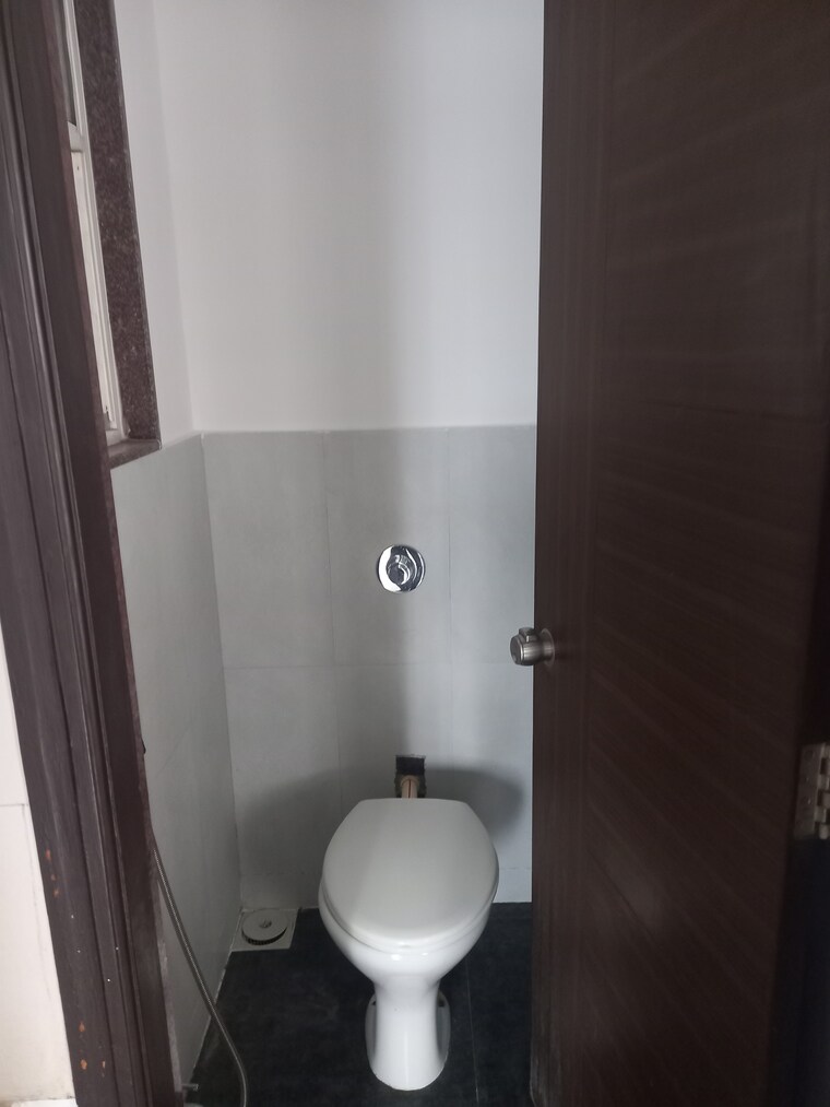 Bathroom, vtp-cygnus 1 Bedroom 448 Sq.Ft. Apartment In Kharadi Pune 9442408