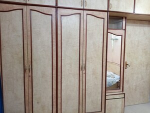 Room in 1 BHK Apartment at Andheri East – for Rent