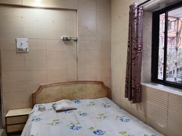 Bedroom in 1 BHK Apartment at Andheri East – for Rent