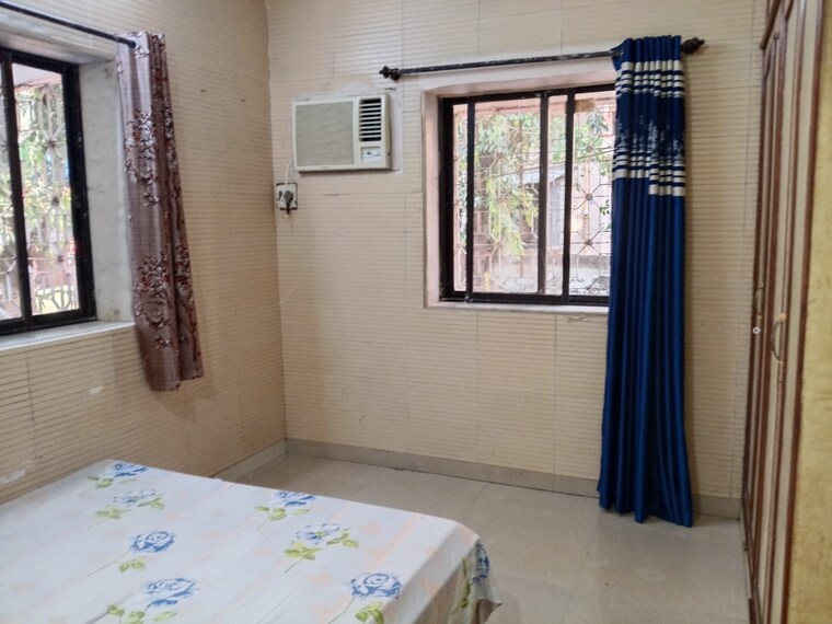 Room, andheri east 1 Bedroom 500 Sq.Ft. Apartment In Andheri East Mumbai 9442419