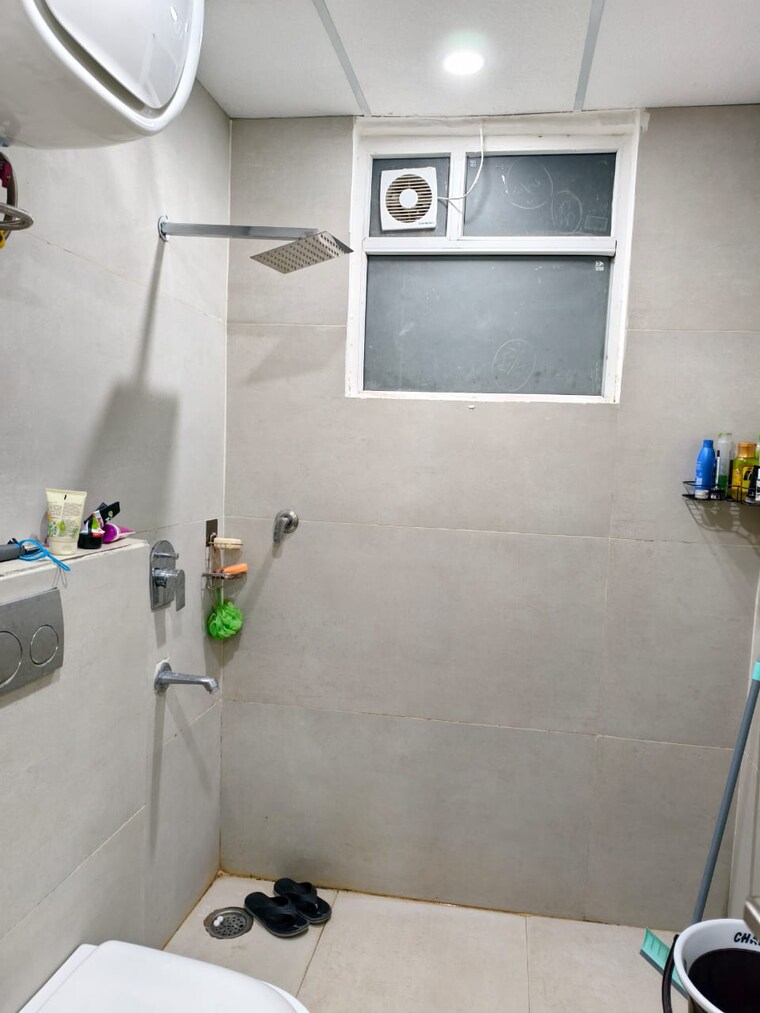 Bathroom, ghb-splande 3 Bedroom 1059 Sq.Ft. Apartment In Patiala Road Zirakpur 9442454