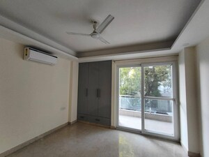 Room in 3 BHK Apartment at Emaar The Palm Drive-The Premier Terraces, Sector 66 – for Sale