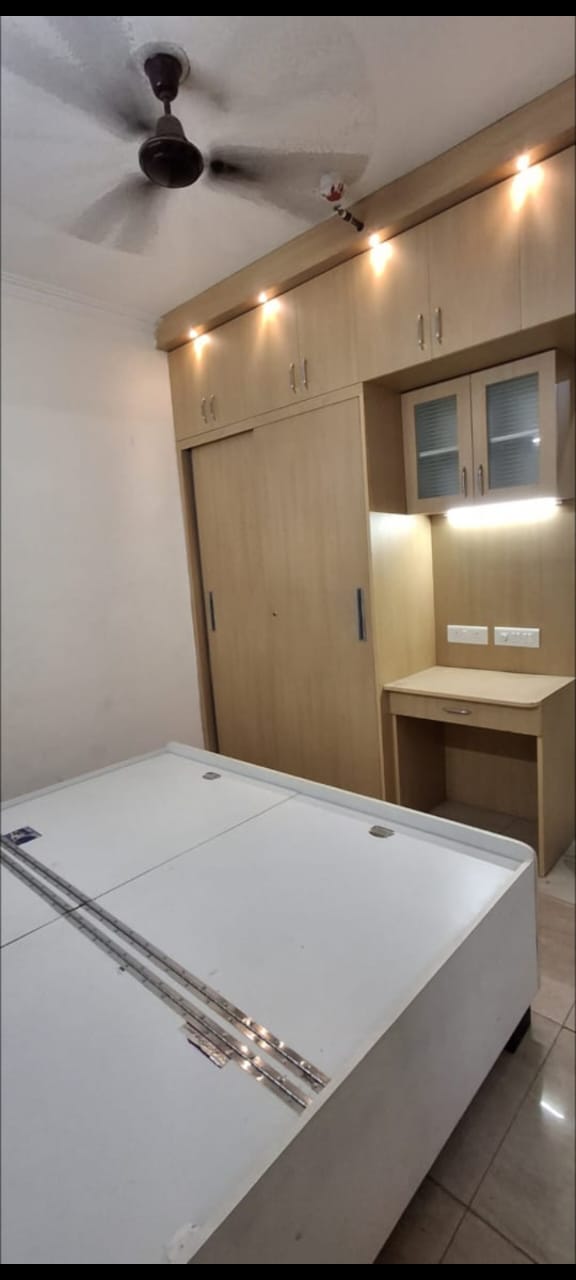 1 Rk+ Study Room Independent House For Rent in RWA Apartments Sector 70