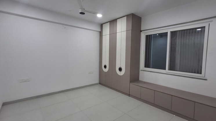 Room, jayabheri-the-nirvana 3 Bedroom 2225 Sq.Ft. Apartment In Gopanpally Hyderabad 9442506