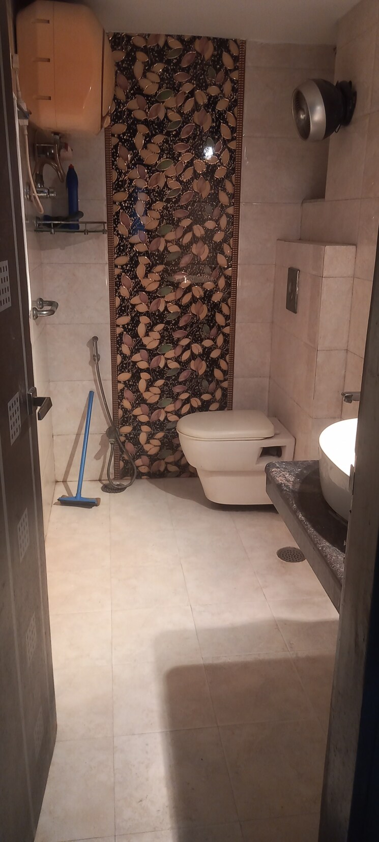 Attached Bathroom, ip extension 3 Bedroom 1400 Sq.Ft. Apartment In Ip Extension Delhi 9442522