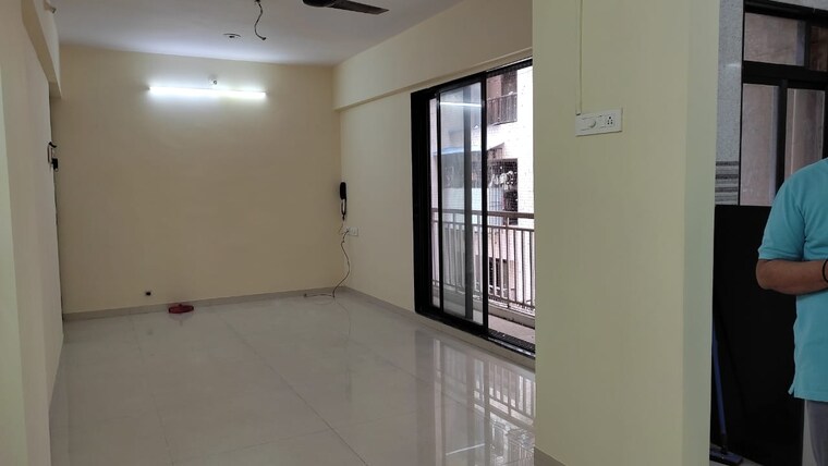 Room, naupada 1 Bedroom 470 Sq.Ft. Apartment In Naupada Thane 9442537