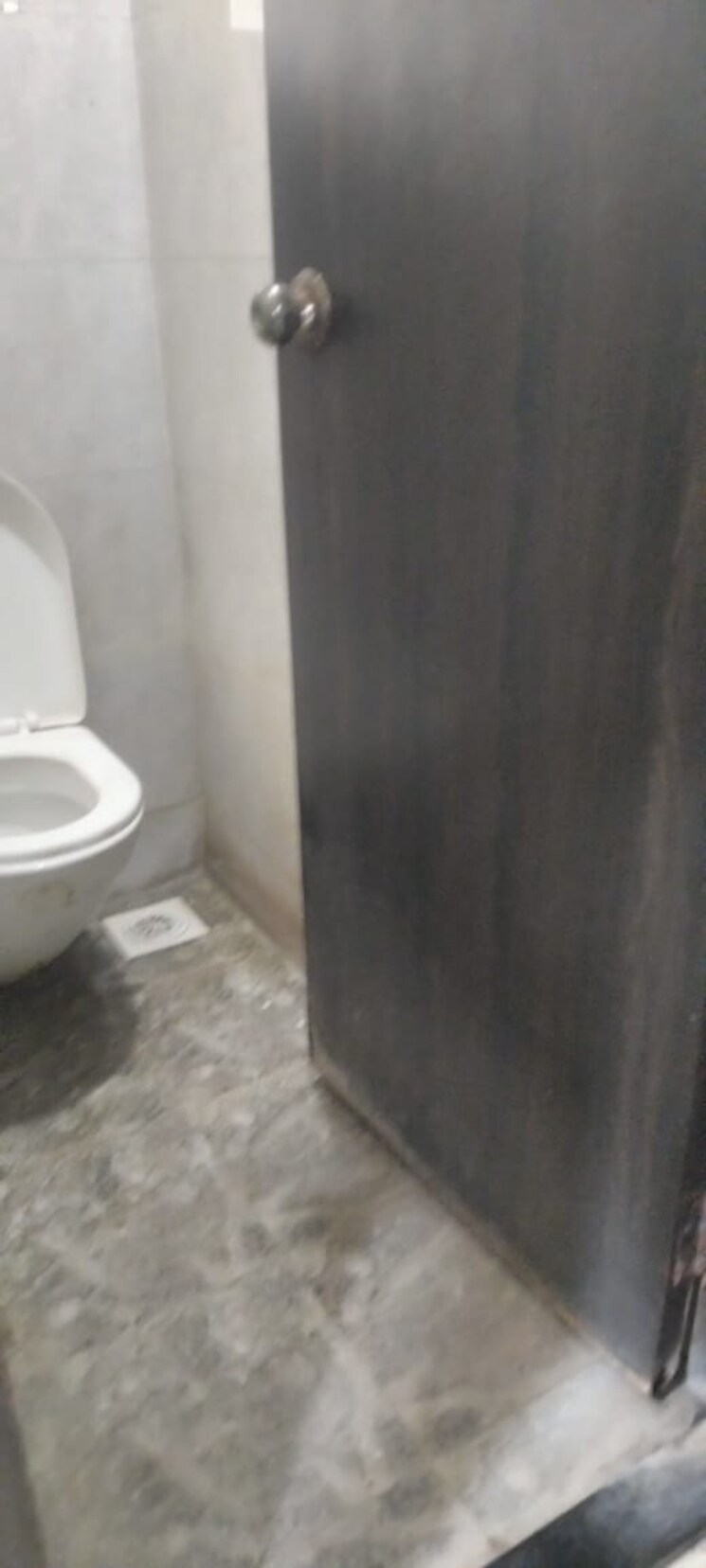 Bathroom, b-u-bhandari-planet-millenium 1 Bedroom 585 Sq.Ft. Apartment In Pimple Saudagar Pune 9442604