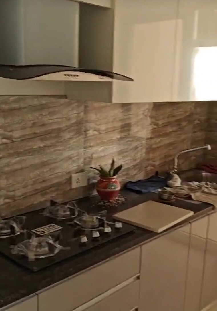 Gym, shapoorji-pallonji-joyville-phase-2 2 Bedroom 915 Sq.Ft. Apartment In Sector 102 Gurgaon 9442571