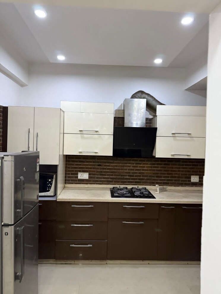 Kitchen, bptp-district-3 3 Bedroom 180 Sq.Yd. Builder Floor In Sector 85 Faridabad 9442580
