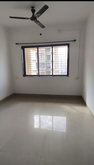Room in 2 BHK Apartment at Haware Dahlia, Kasarvadavali – for Rent